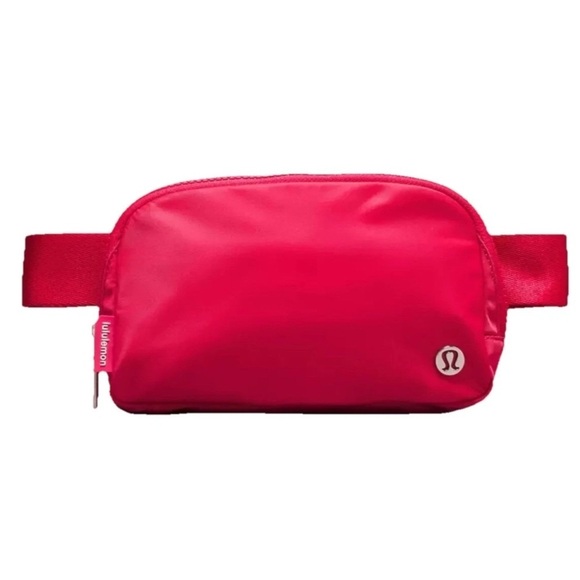 Authentic LULULEMON Everywhere Belt Bag 1L In Cherry Mist Pink & Silver NEW… - Picture 1 of 10